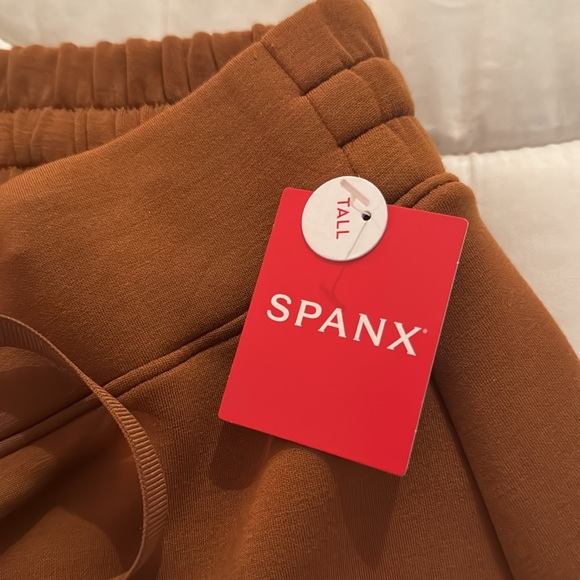 NWT SPANX AirEssentials Wide Leg Pants - Sz XS Tall (sold out online!) - Picture 7 of 8